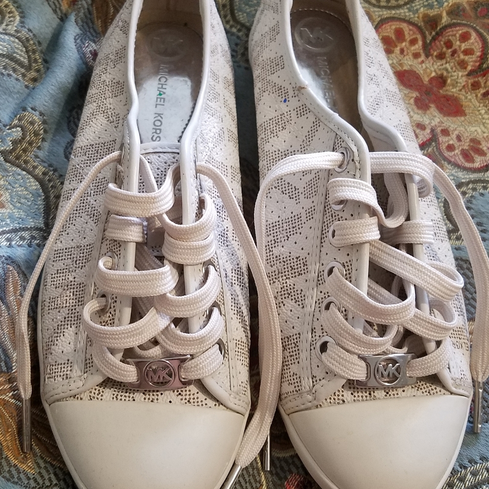 White Michael Kors mk logo tennis shoes
